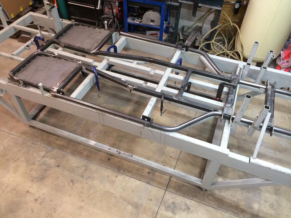 frame jig building cheetah chassis
